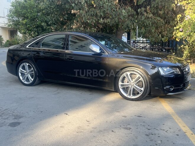 Audi S8 2012, 142,000 km - 4.0 l - Bakı