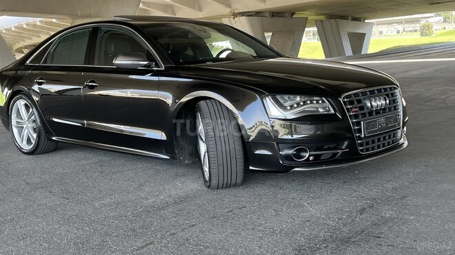 Audi S8 2012, 142,000 km - 4.0 l - Bakı