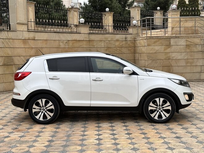 Kia Sportage 2011, 136,000 km - 2.4 л - Gəncə