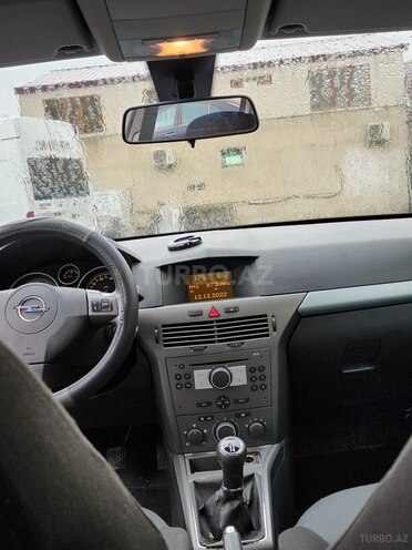 Opel Astra 2005, 181,000 km - 1.4 l - Bakı