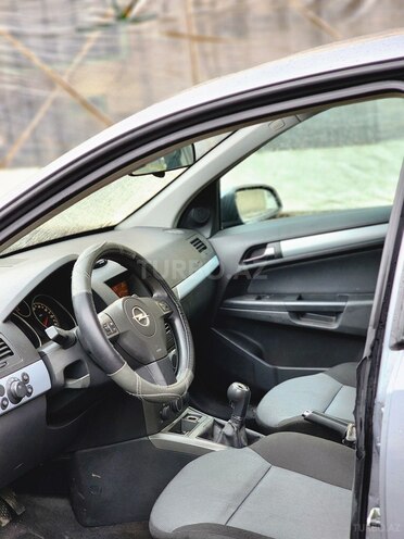 Opel Astra 2005, 181,000 km - 1.4 l - Bakı