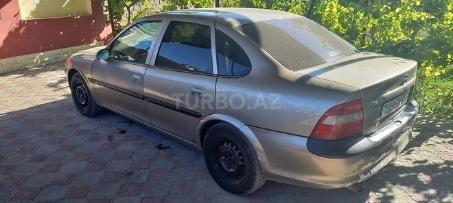 Opel Vectra 1997, 250,000 km - 1.6 л - Bakı