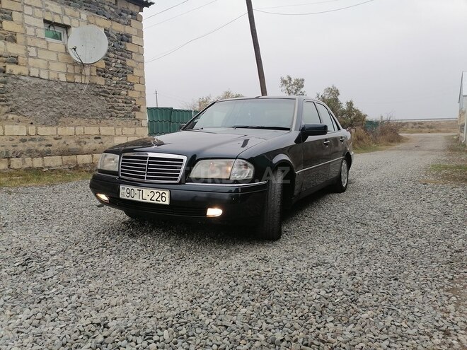 Mercedes C 180 1997, 467,166 km - 1.8 l - Yevlax