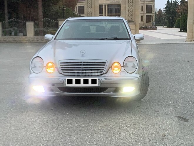 Mercedes E 240 1999, 298,000 km - 2.4 l - Zərdab