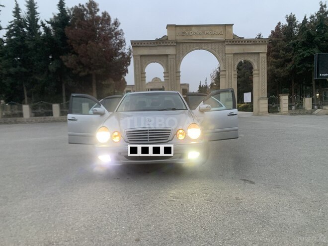 Mercedes E 240 1999, 298,000 km - 2.4 l - Zərdab