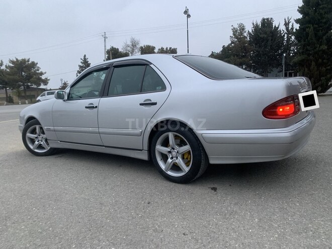 Mercedes E 240 1999, 298,000 km - 2.4 l - Zərdab