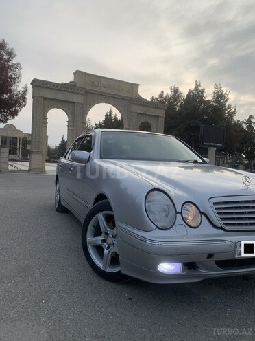 Mercedes E 240 1999, 298,000 km - 2.4 l - Zərdab
