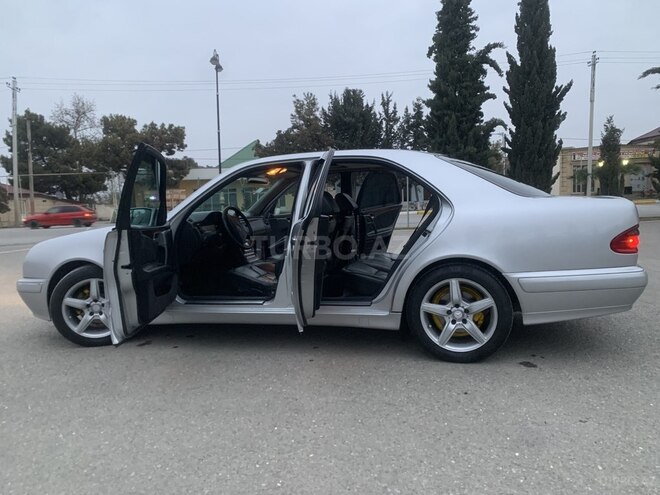 Mercedes E 240 1999, 298,000 km - 2.4 l - Zərdab