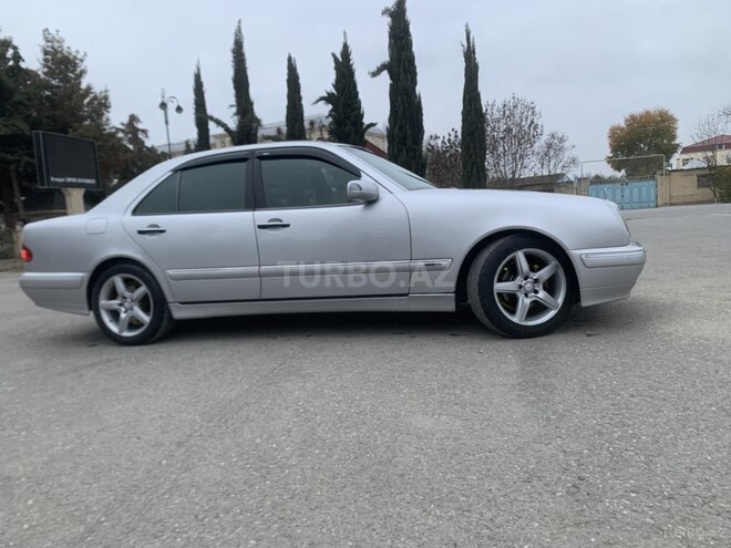Mercedes E 240 1999, 298,000 km - 2.4 l - Zərdab