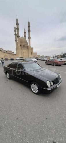 Mercedes E 320 2000, 254,000 km - 3.2 л - Bakı