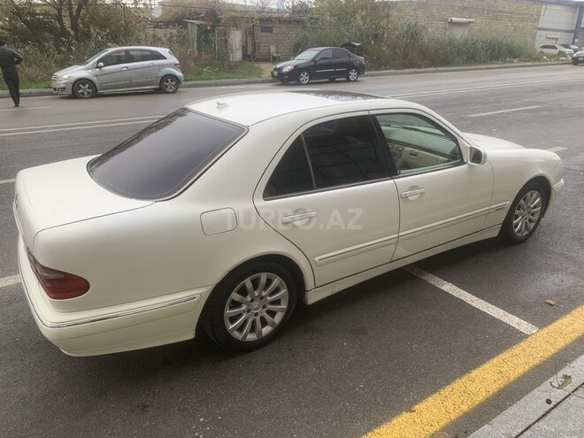 Mercedes E 260 2001, 300,000 km - 2.6 l - Bakı