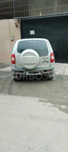 Chevrolet Niva 2010, 100,000 km - 1.7 l - Gəncə