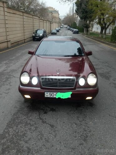 Mercedes E 240 1999, 350,000 km - 2.4 l - Bakı