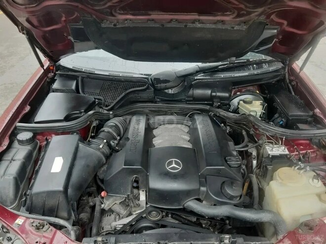 Mercedes E 240 1999, 350,000 km - 2.4 l - Bakı