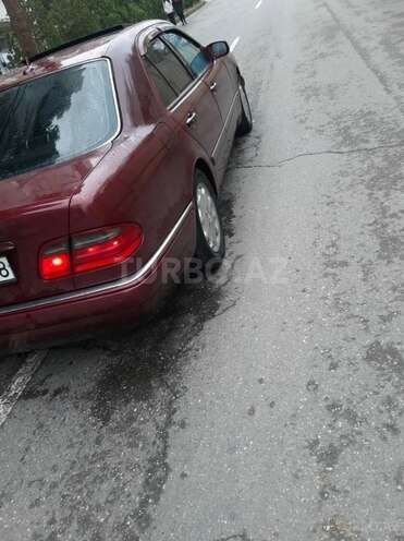 Mercedes E 240 1999, 350,000 km - 2.4 l - Bakı