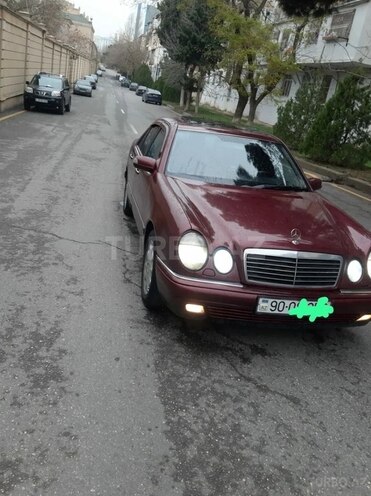 Mercedes E 240 1999, 350,000 km - 2.4 l - Bakı