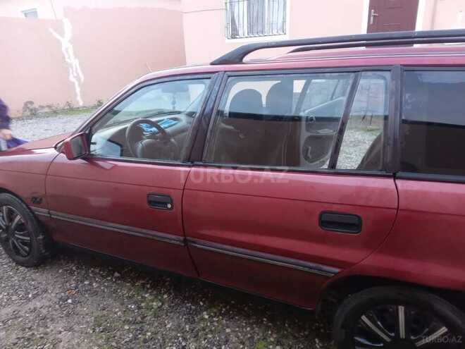 Opel Astra 1993, 350,000 km - 1.6 l - Sumqayıt