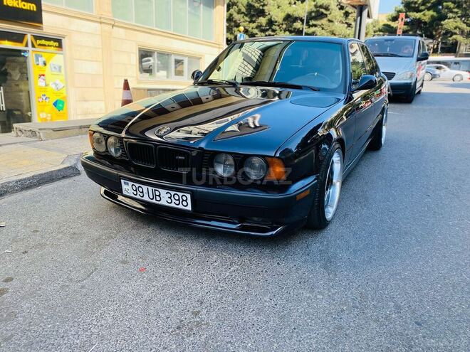BMW 523 1995, 299,265 km - 2.5 l - Bakı