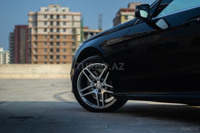 Mercedes E 350 2013, 67,000 km - 3.5 l - Bakı