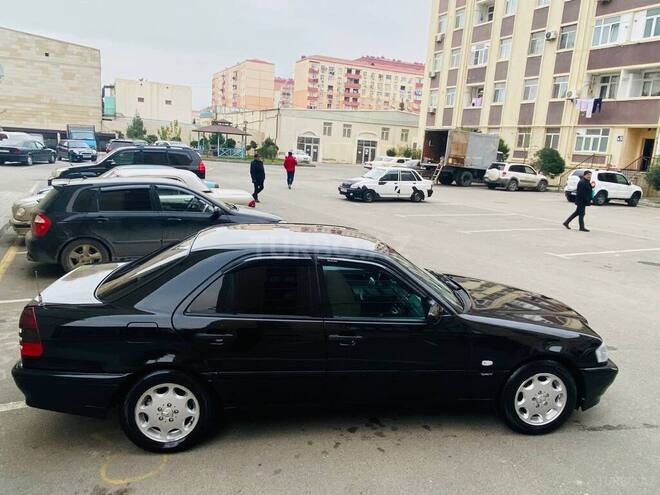 Mercedes C 180 1999, 299,000 km - 1.8 л - Xırdalan