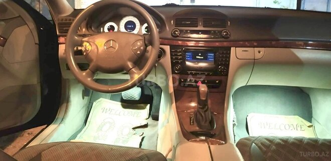 Mercedes E 240 2003, 408,123 km - 2.6 л - Sumqayıt