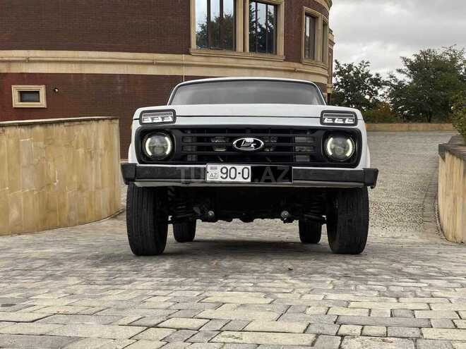 LADA (VAZ) Niva 2004, 350,000 km - 1.7 l - Qusar