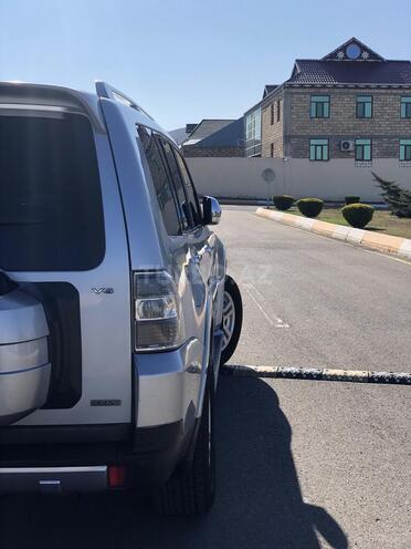 Mitsubishi Pajero 2007, 162,000 km - 3.0 l - Gəncə