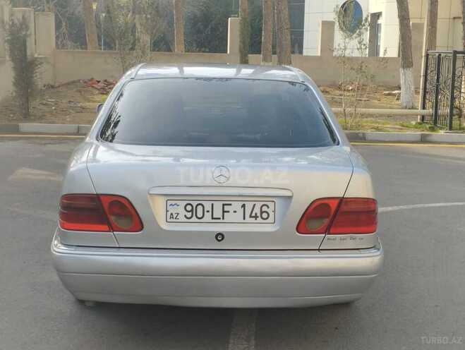Mercedes E 220 1997, 329,000 km - 2.2 l - Sumqayıt