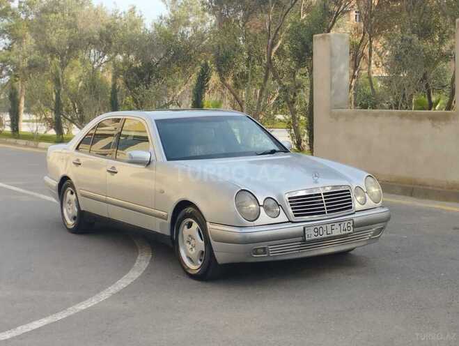Mercedes E 220 1997, 329,000 km - 2.2 l - Sumqayıt