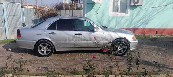 Mercedes C 220 2000, 454,641 km - 2.2 l - İmişli
