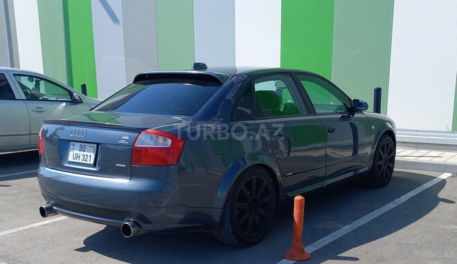 Audi A4 2004, 360,000 km - 1.8 l - Gəncə