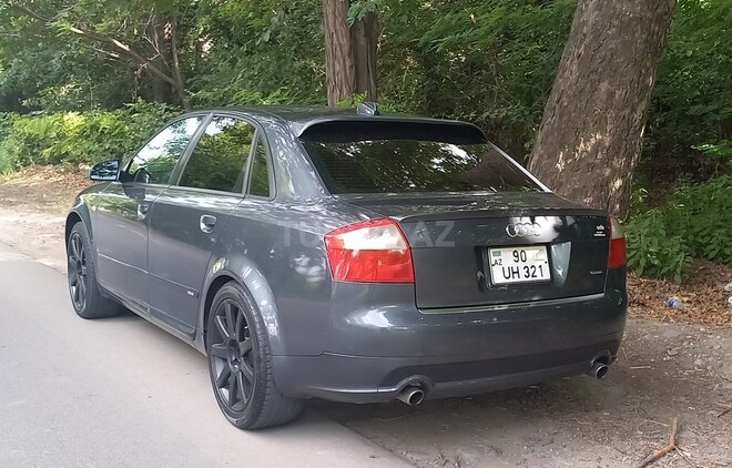 Audi A4 2004, 360,000 km - 1.8 l - Gəncə