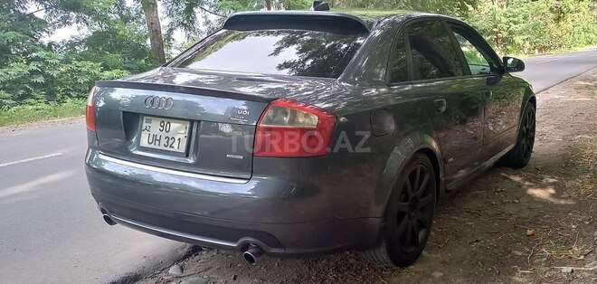 Audi A4 2004, 360,000 km - 1.8 l - Gəncə