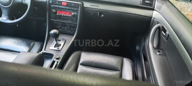 Audi A4 2004, 360,000 km - 1.8 l - Gəncə