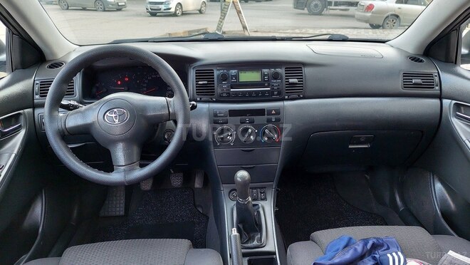 Toyota Corolla 2005, 233,000 km - 1.4 l - Bakı