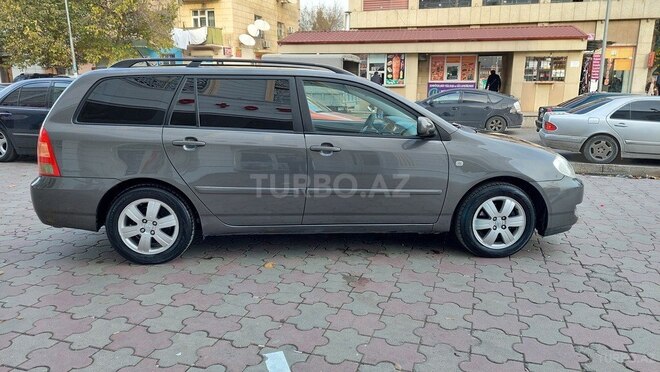 Toyota Corolla 2005, 233,000 km - 1.4 l - Bakı