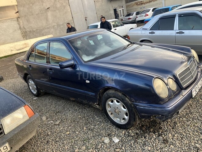 Mercedes E 200 1997, 536,000 km - 2.0 l - Masallı