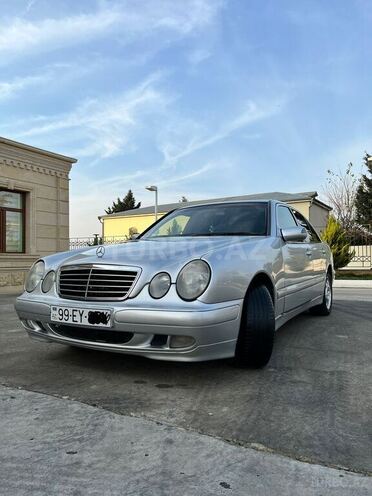 Mercedes E 220 2001, 350,000 km - 2.2 l - Bakı