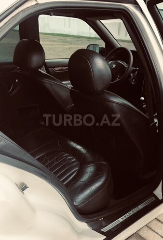 Peugeot 406 2003, 212,303 km - 3.0 l - Bakı