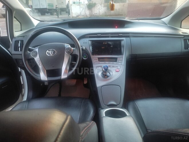 Toyota Prius 2013, 115,500 km - 1.8 l - Bakı