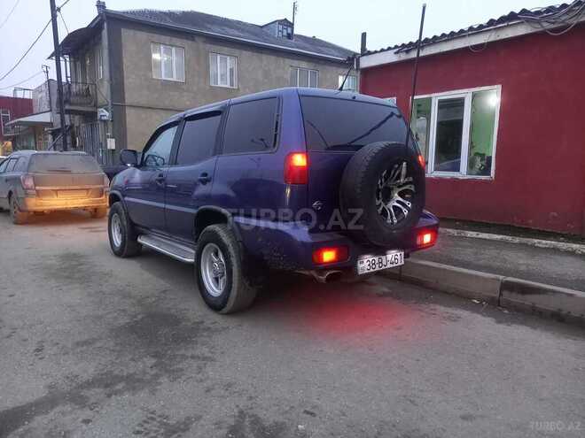 Nissan Terrano 1998, 330,000 km - 2.4 л - Qusar