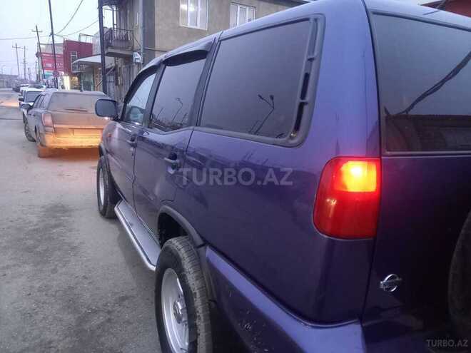Nissan Terrano 1998, 330,000 km - 2.4 л - Qusar