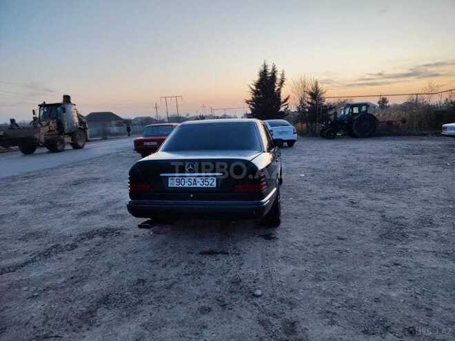 Mercedes E 320 1995, 310,528 km - 3.2 l - Bakı