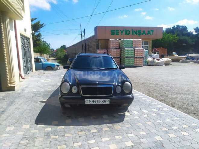 Mercedes E 240 1999, 388,000 km - 2.4 l - Bakı