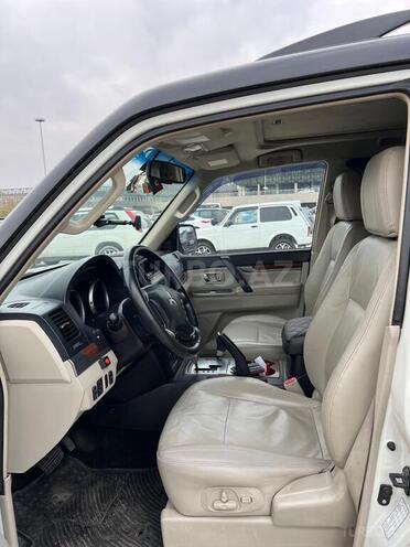 Mitsubishi Pajero 2007, 202,000 km - 3.0 l - Bakı