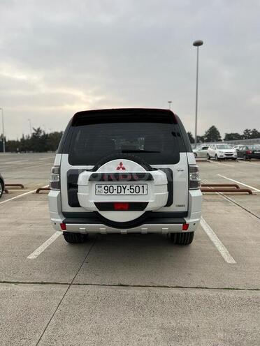 Mitsubishi Pajero 2007, 202,000 km - 3.0 l - Bakı