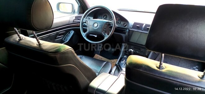 BMW 525 2002, 281,331 km - 2.5 l - Bakı