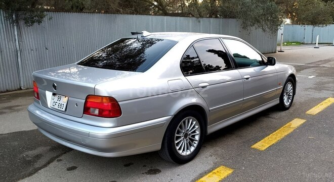 BMW 525 2002, 281,331 km - 2.5 l - Bakı