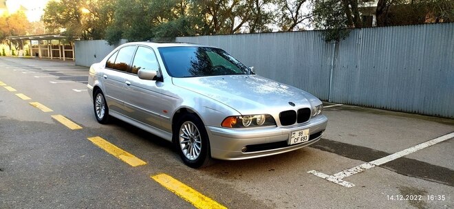 BMW 525 2002, 281,331 km - 2.5 l - Bakı