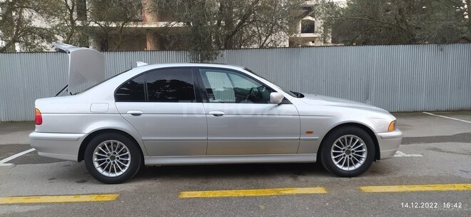 BMW 525 2002, 281,331 km - 2.5 l - Bakı